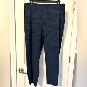 Athleta Brooklyn Navy Pant EUC size 18